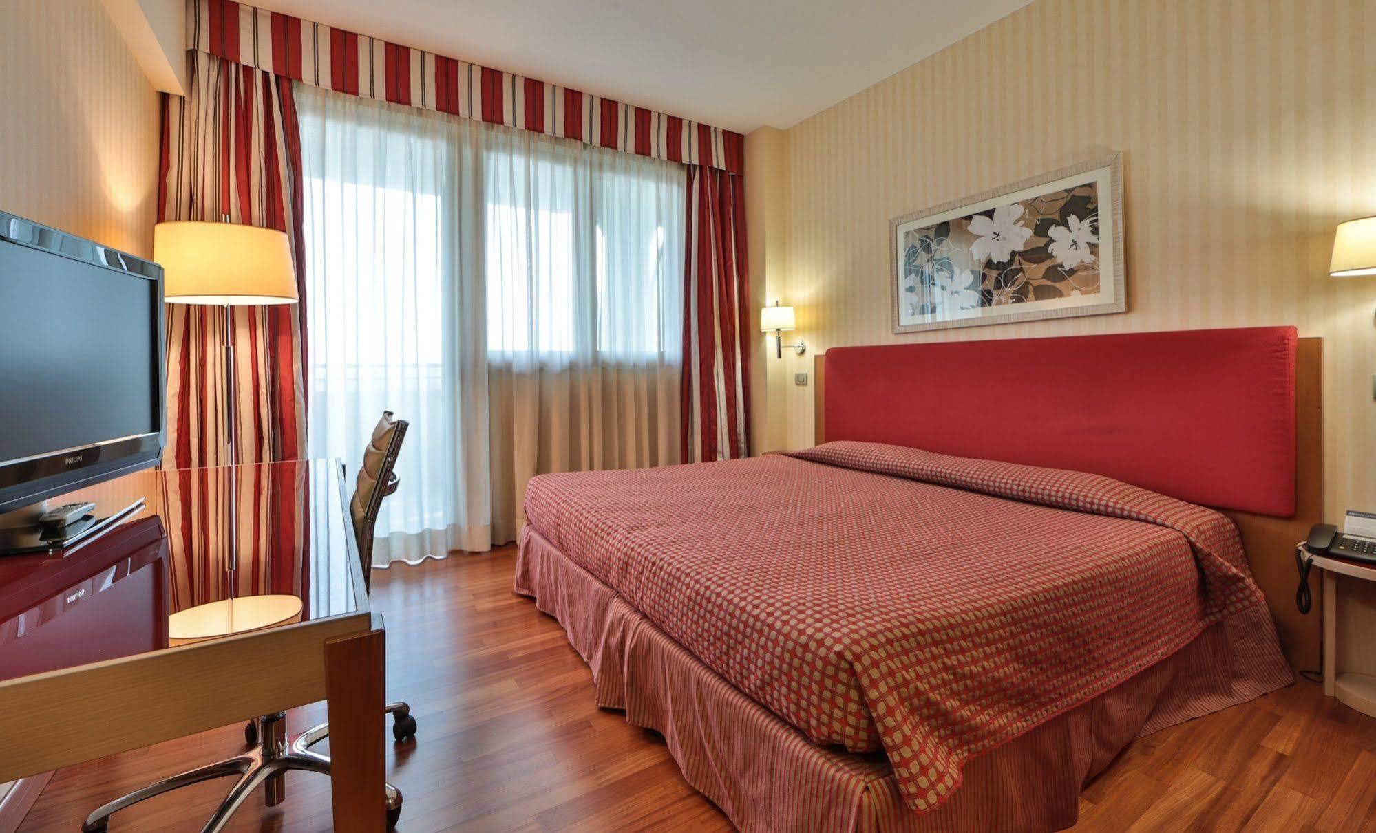 Unaway Hotel & Residence Quark Due Milano Luaran gambar