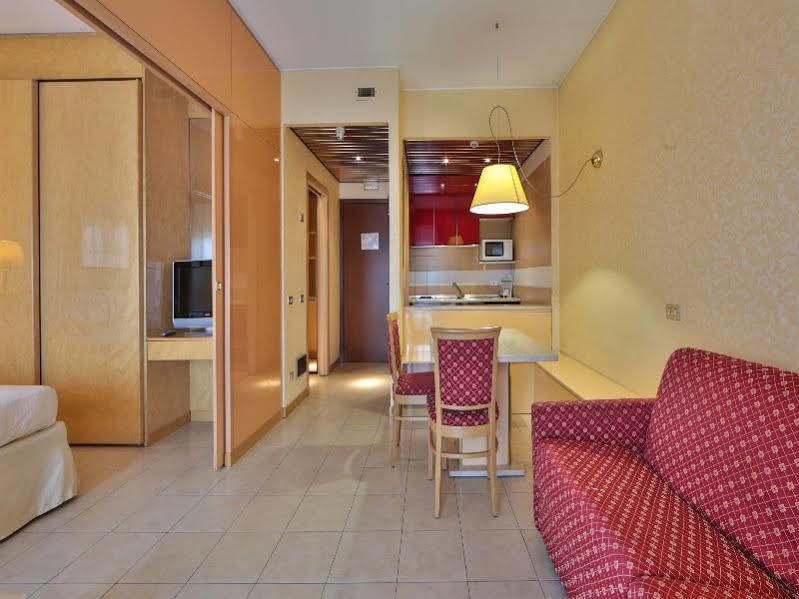 Unaway Hotel & Residence Quark Due Milano Luaran gambar